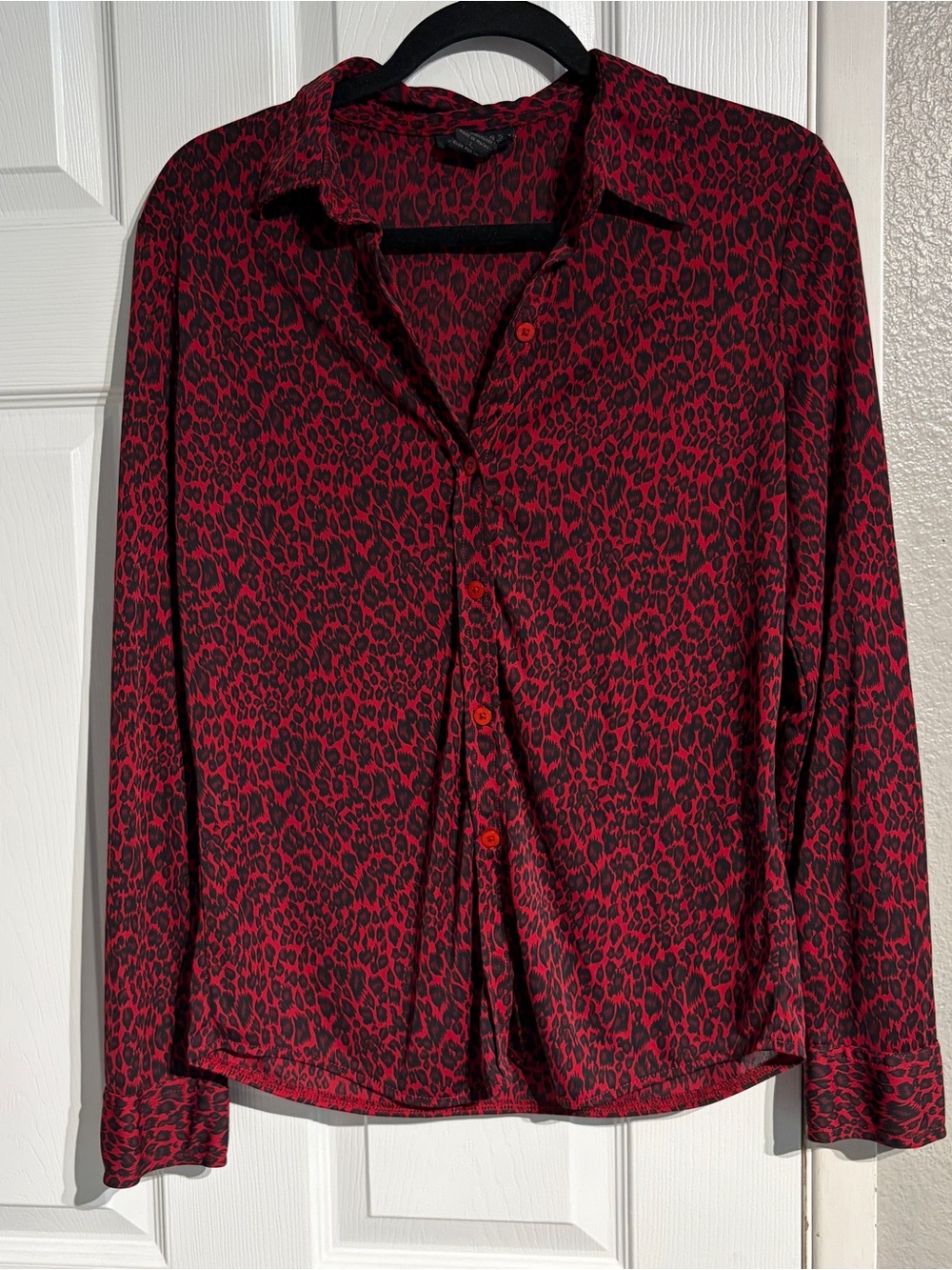 Express Portifino Leopard Button Up Blouse Women’s Size Large Red and Black